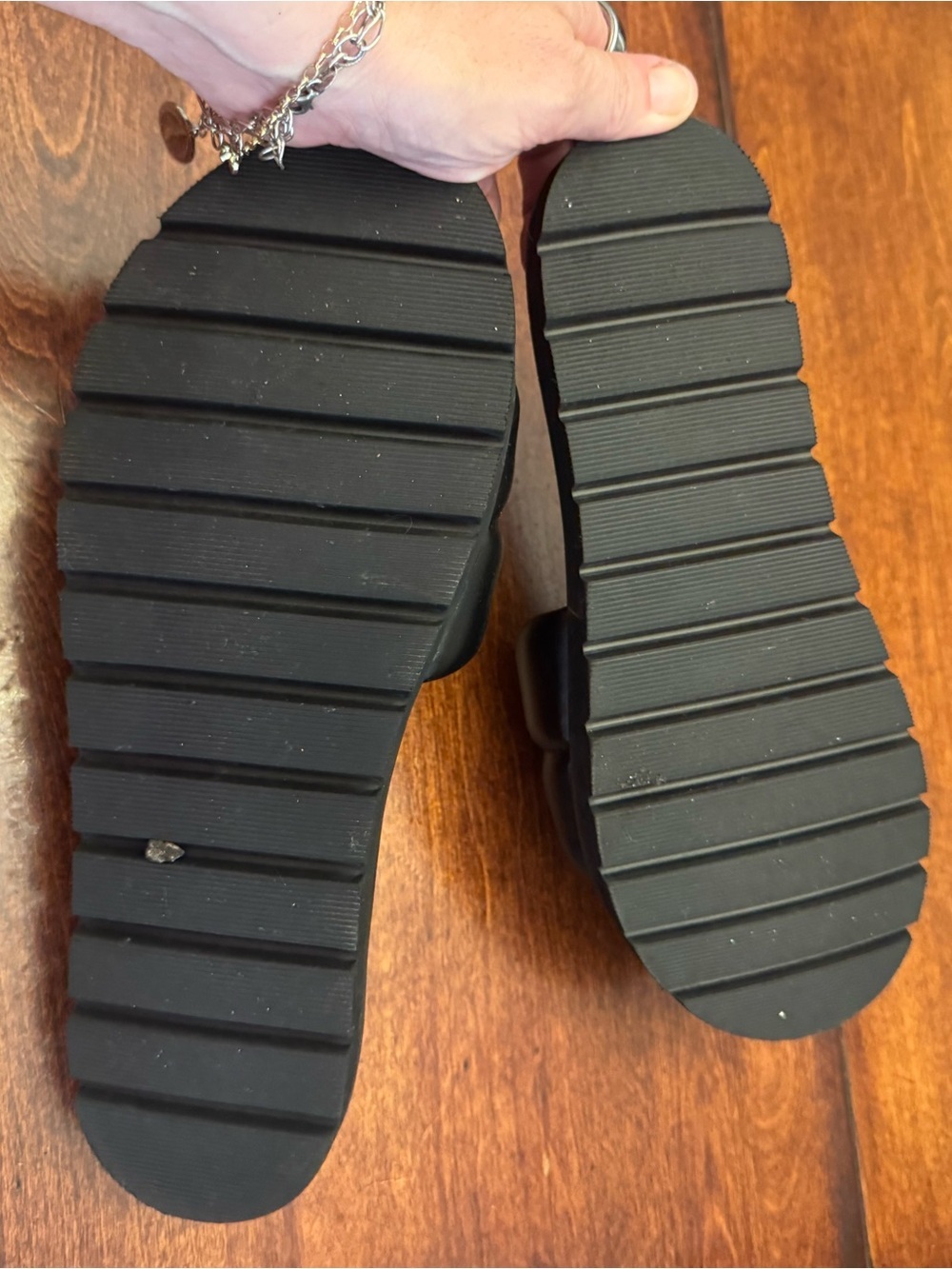 The Drop Black Double Strap Padded Slide Sandals Size 9 - Picture 5 of 6